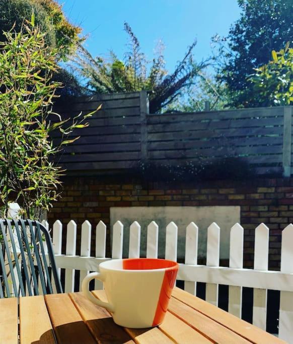 May Cottage - Heart Of Vibrant Village & 10 Mins Walk To Beach Milford on Sea Exterior photo