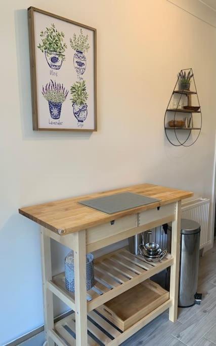 May Cottage - Heart Of Vibrant Village & 10 Mins Walk To Beach Milford on Sea Exterior photo